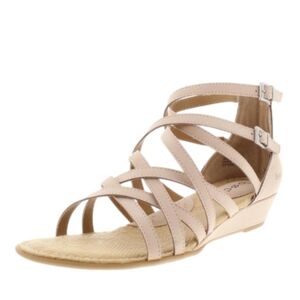 NWOT - BOC - Women's WHITE  "Mimi" (Size 6) - THESE ARE ACTUALLY WHITE, NOT TAN!